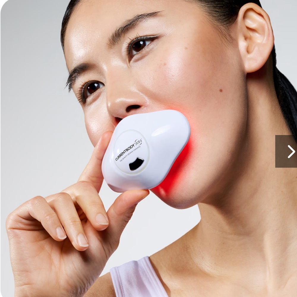 LED Lip Mask